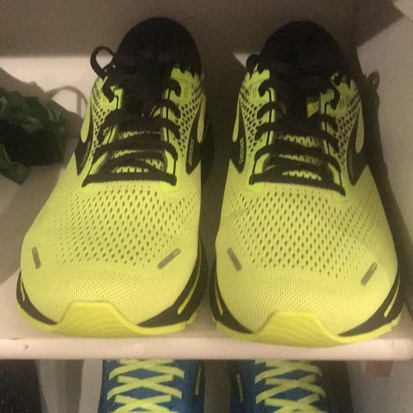 Meet your Posher, Robert - Picture 3 of 17